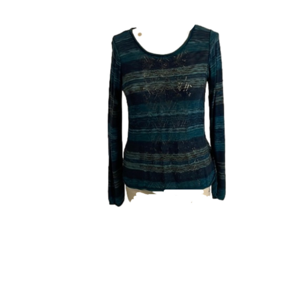 WOMEN’S Maurice’s sweater. Size M